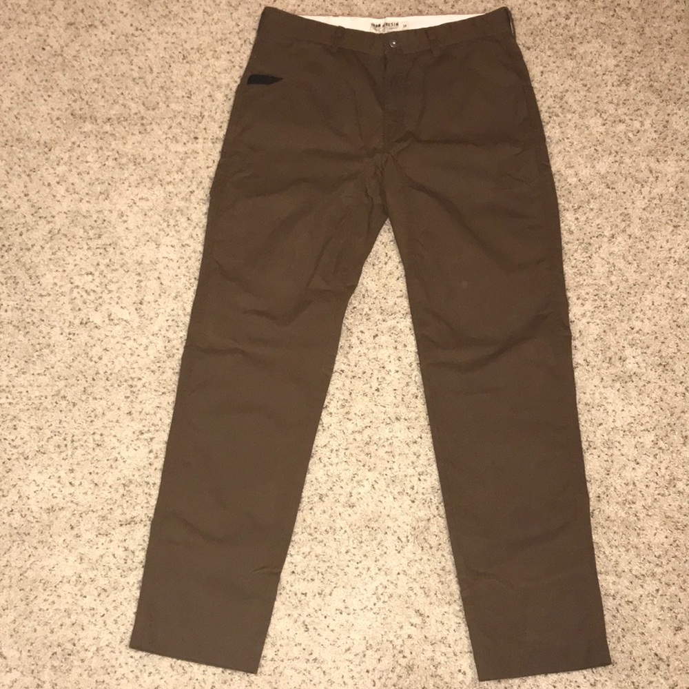 Iron & Resin brown utility pants. Men’s 34 waist.